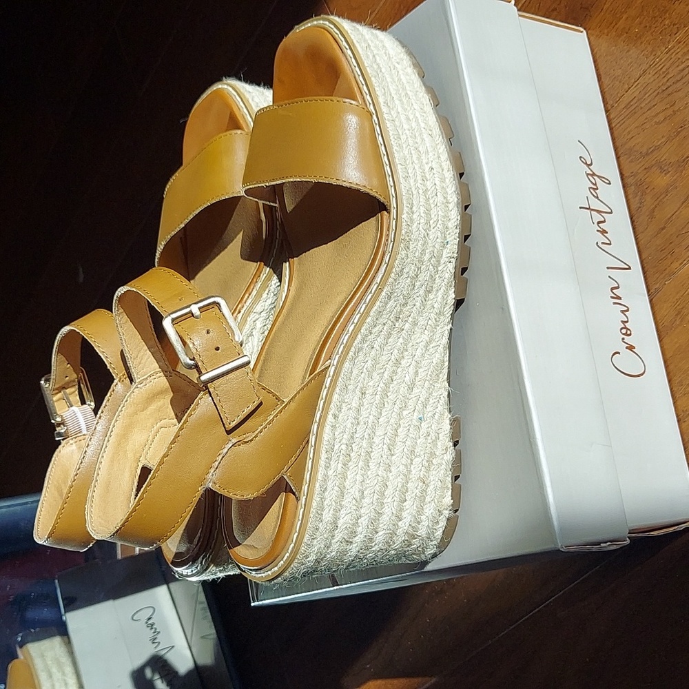 Crown Vintage Platform Wedges